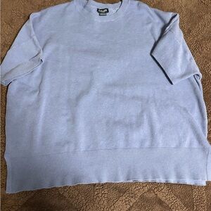 Splendid womee’s Light Blue Crewneck short sleeve  Sweater